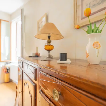 Au Petit Bonheur Proche Centre Et エクスレバン