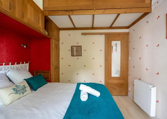 Au Petit Bonheur Proche Centre Et *