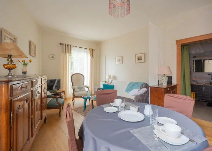 アパート Au Petit Bonheur Proche Centre Et エクスレバン